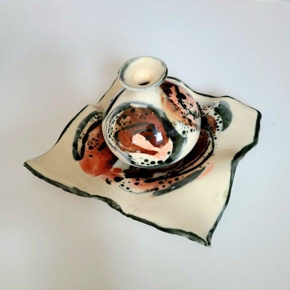 Hand made set of pottery signed by artist. - Picture 3 of 11